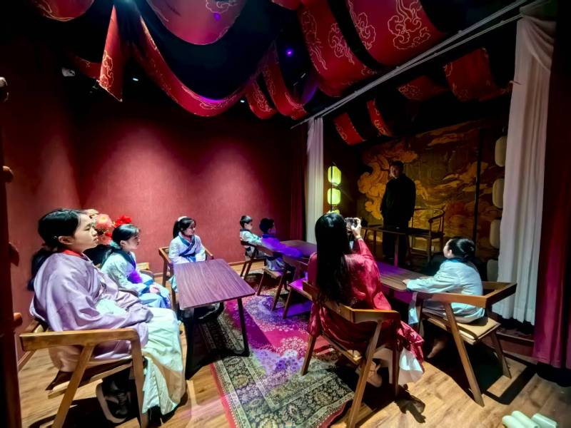 德钦县互动剧场策划